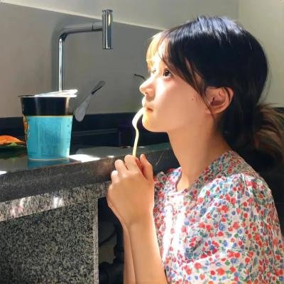 这个女配有点甜